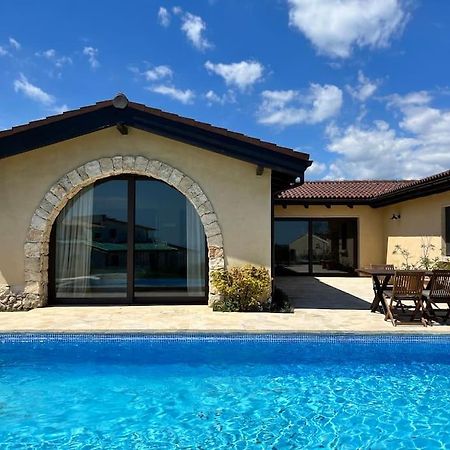 Private Villa At Blacksearama Golf & Villas Resort Balčik Exteriér fotografie