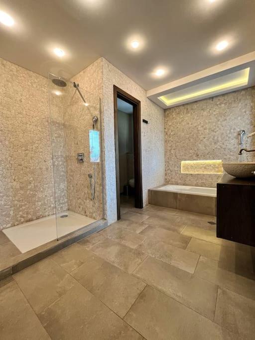 Private Villa At Blacksearama Golf & Villas Resort Balčik Exteriér fotografie